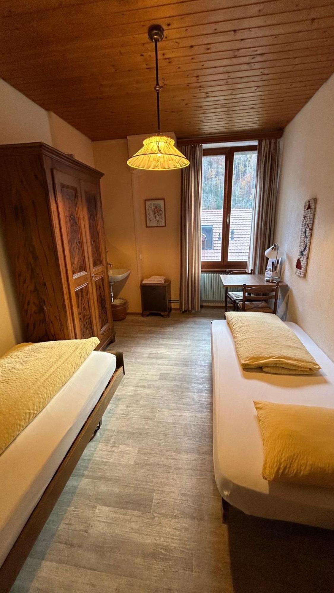 Maison D'Hotes De La Gare Montbovon Room photo